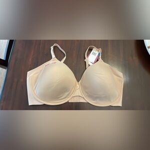 NWOT Olga by warners size 44DD